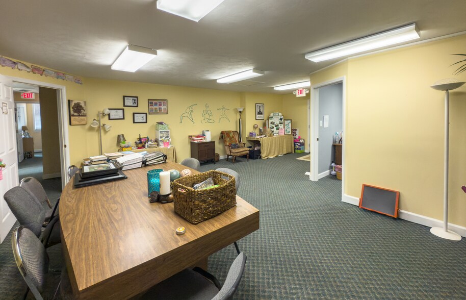 More Photos Of 4542 Blue Ridge Blvd, Blue Ridge Office For Sale