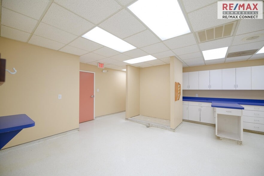 More Photos Of 3440 Hampton Hwy, Yorktown Office For Lease