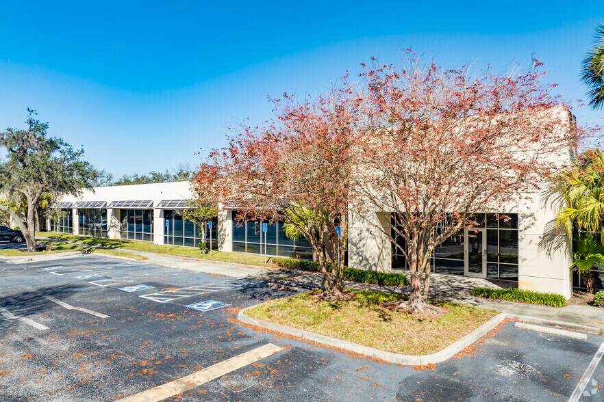 More Photos Of 599 Lake Kathy Dr, Brandon Unknown For Lease