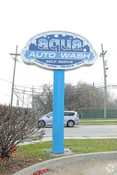More Photos Of 6800 E 14 Mile Rd, Warren Carwash For Sale