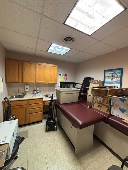 More Photos Of 225 Erdman St, Bangor Freestanding For Lease