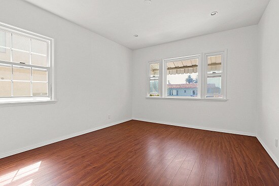 More Photos Of 8521 Saturn St, Los Angeles Apartments For Sale