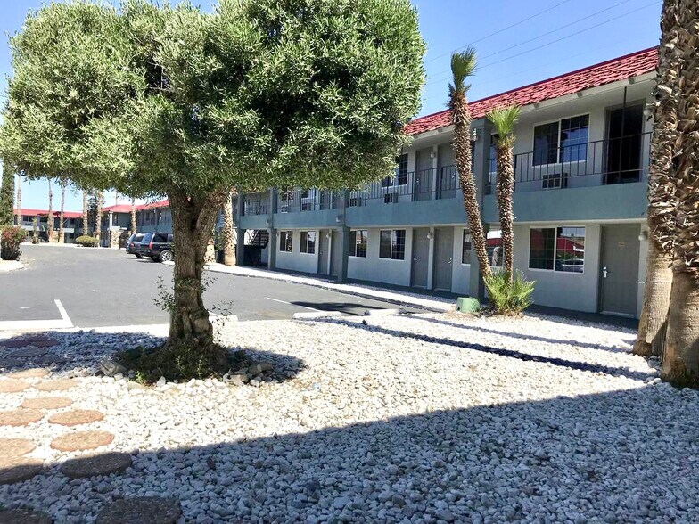 More Photos Of 1243 E Main St, Barstow Hotel For Sale