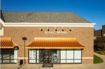 More Photos Of 4818-4978 N Adams Rd, Oakland Township Supermarket For Lease