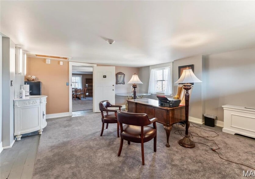 More Photos Of 876 W State St, Jacksonville Hospitality For Sale