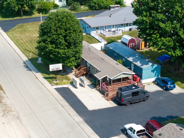 More Photos Of 205 W Marshall St, Argos Manufactured Housing Mobile Home Park For Sale