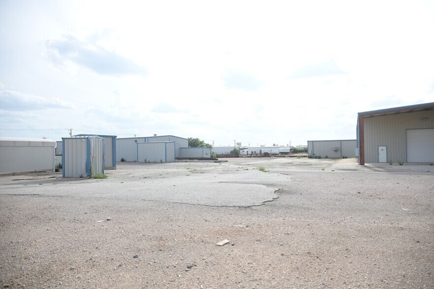 More Photos Of 3611 E State Highway 158, Midland Unknown For Lease