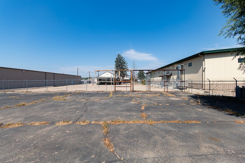 More Photos Of 1712 1st Ave, Greeley Warehouse For Sale