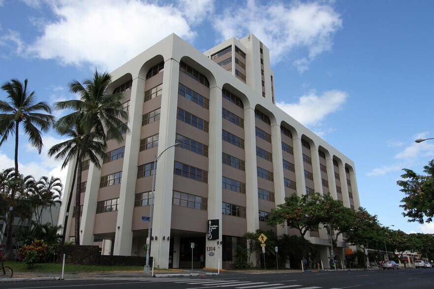 More Photos Of 1314 S king St, Honolulu Medical For Lease
