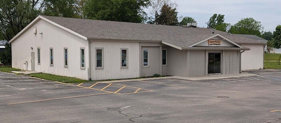 More Photos Of 3508 18th St, Wayland Freestanding For Sale