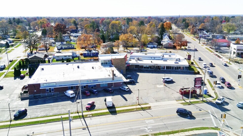 More Photos Of 1260-1266 Milton Ave, Janesville Storefront Retail Office For Lease