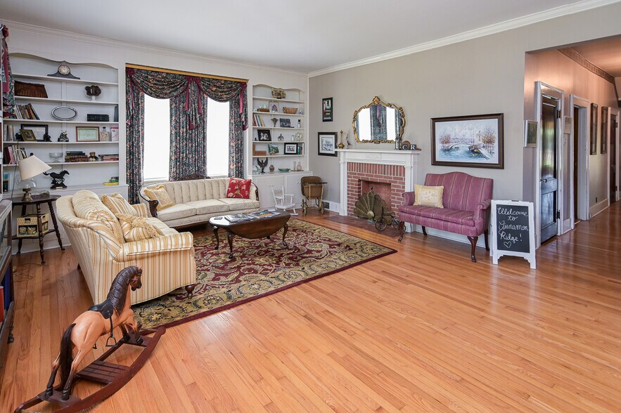 More Photos Of 799 Whitthorne St, Shelbyville Hospitality For Sale