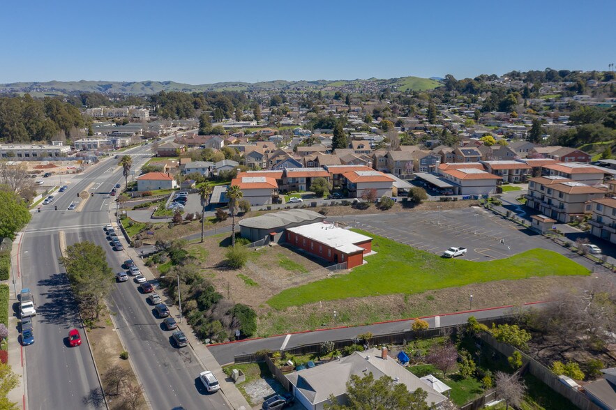 More Photos Of 725 San Pablo Ave, Pinole Freestanding For Lease