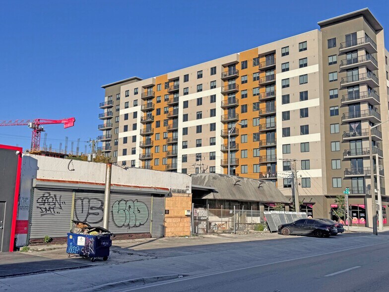 More Photos Of 879-899 E 25th St, Hialeah Freestanding For Sale