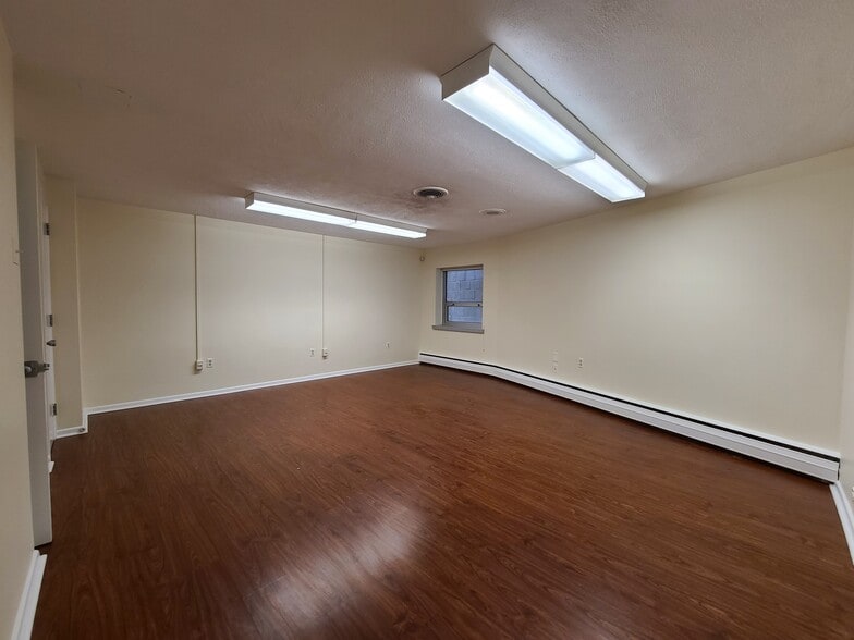 More Photos Of 392 Springfield Ave, Summit Office For Lease