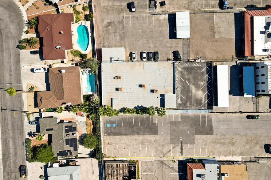 More Photos Of 830 E Sahara Ave, Las Vegas Loft Creative Space For Lease