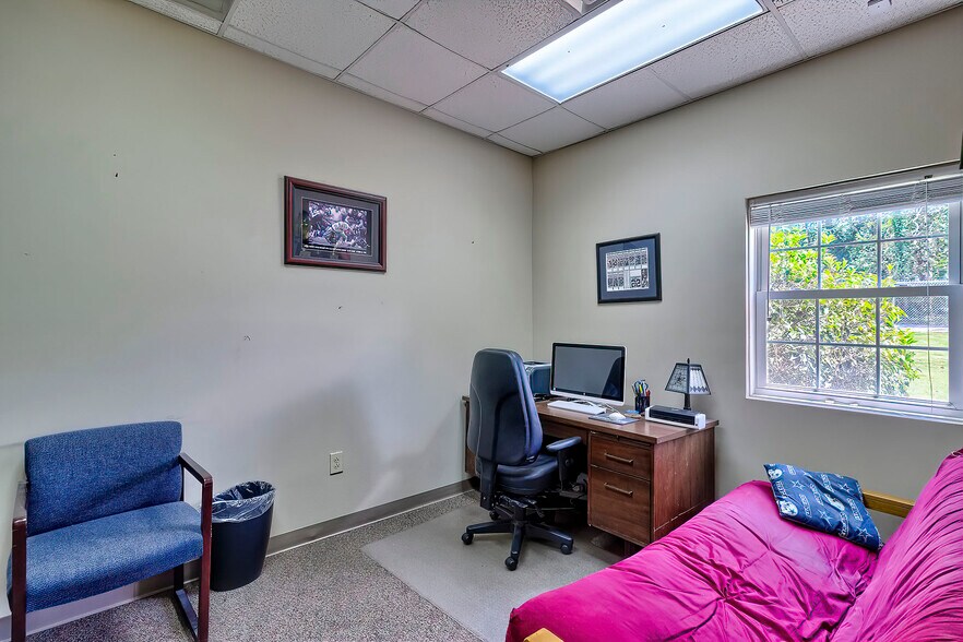 More Photos Of 811 Sunset Blvd, West Columbia Medical For Sale