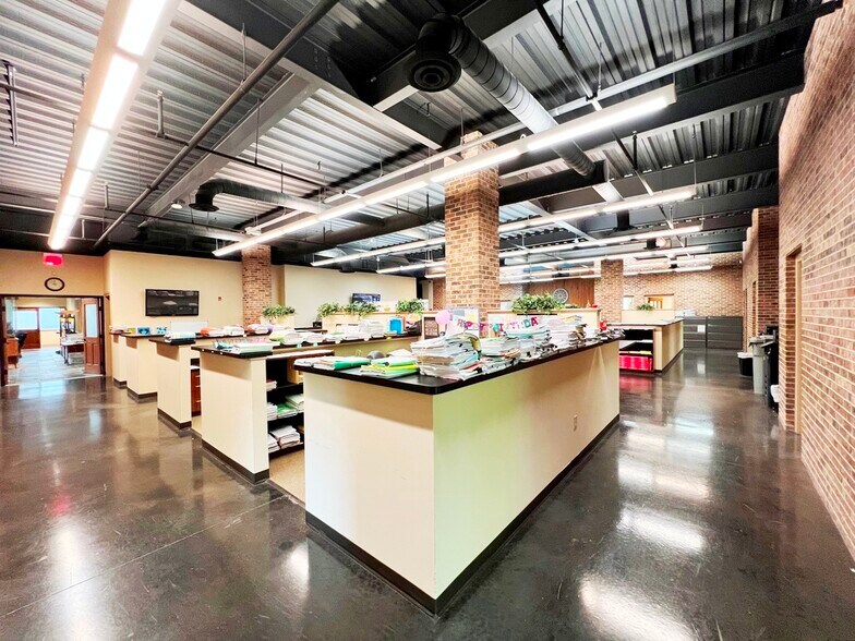 More Photos Of 3620 Swiftwater Park Dr, Suwanee Loft Creative Space For Sale