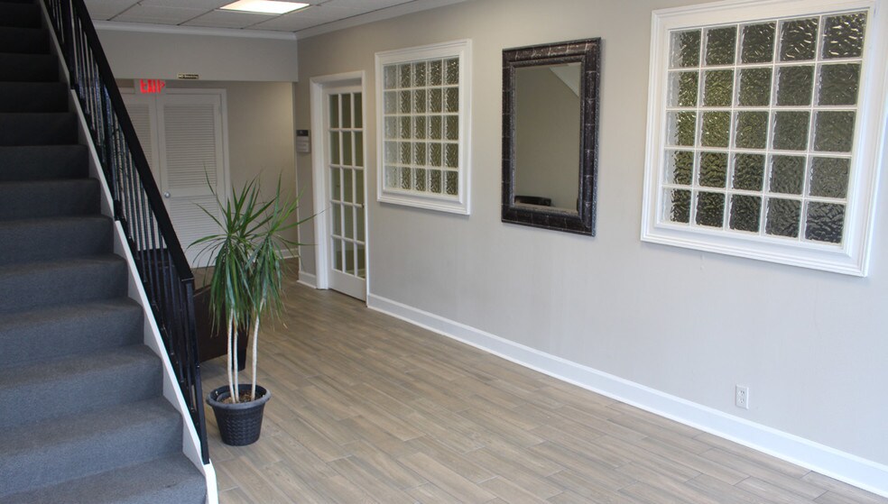 More Photos Of 700 Craighead St, Nashville Office For Lease