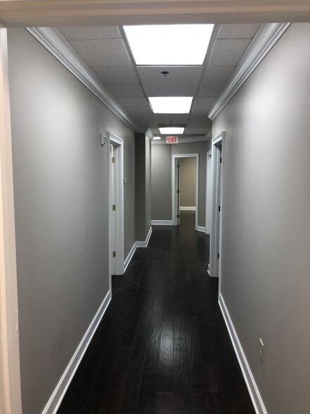 More Photos Of 1640 Powers Ferry Rd SE, Marietta Office For Lease