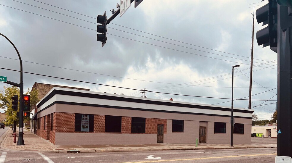 More Photos Of 423 Saint Germain St E, Saint Cloud General Retail For Sale