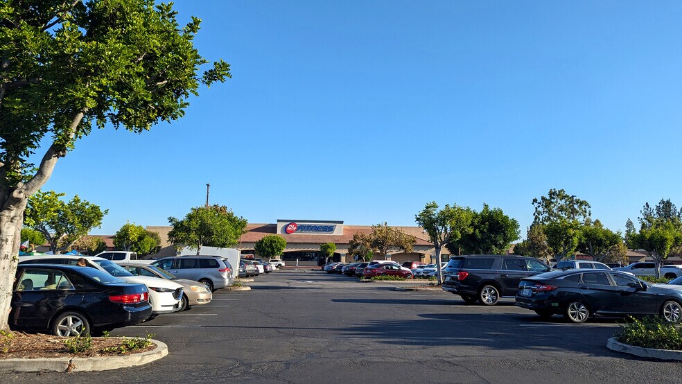 More Photos Of 18732-18744 Amar Rd, Walnut Storefront Retail Office For Lease