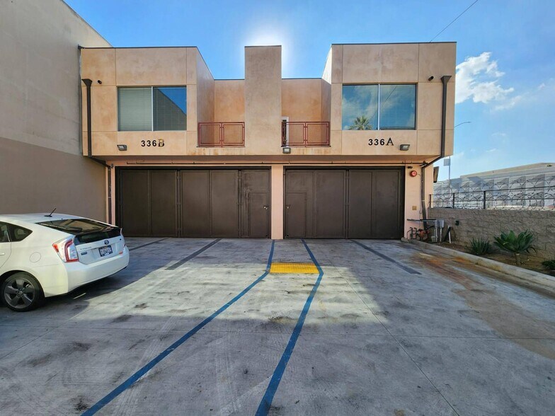 More Photos Of 334-336 W 33rd St, Los Angeles Industrial For Sale