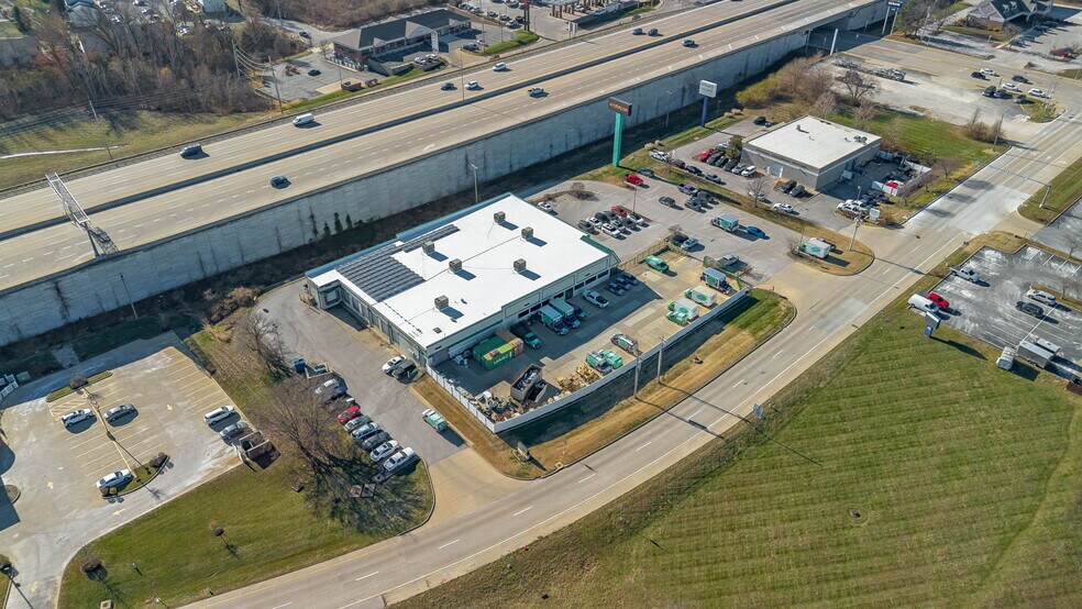 More Photos Of 4631 N Saint Peters Pky, Saint Peters Flex For Sale