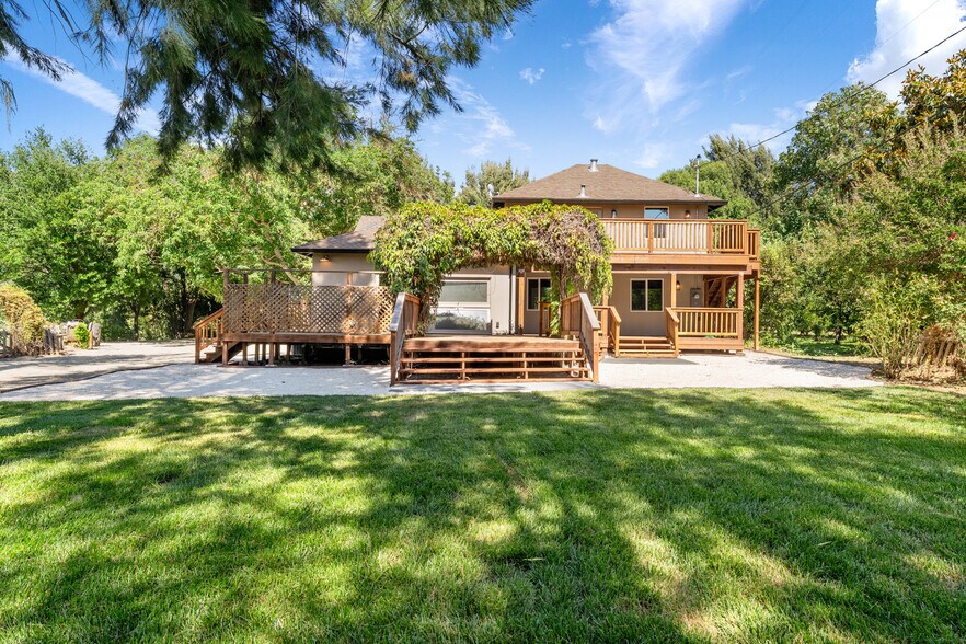 More Photos Of 14268 CA-160, Isleton Apartments For Sale