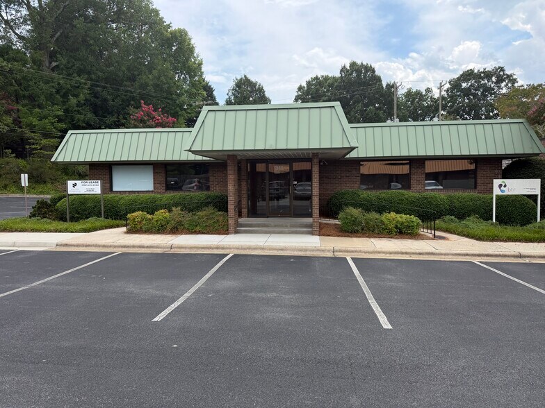 More Photos Of 311 W Wendover Ave, Greensboro Medical For Sale