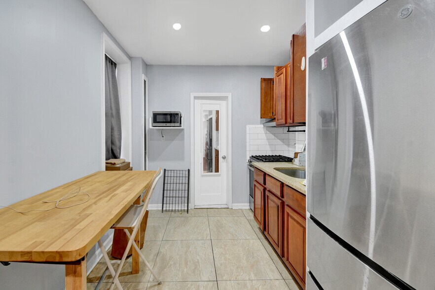 More Photos Of 1748 Cross Bronx Expy, Bronx Apartments For Sale