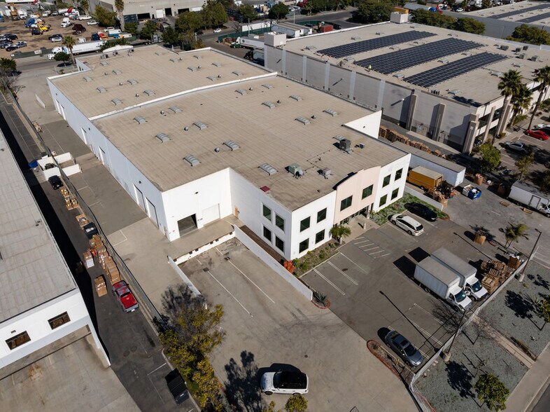 More Photos Of 8594 Siempre Viva Rd, San Diego Manufacturing For Lease