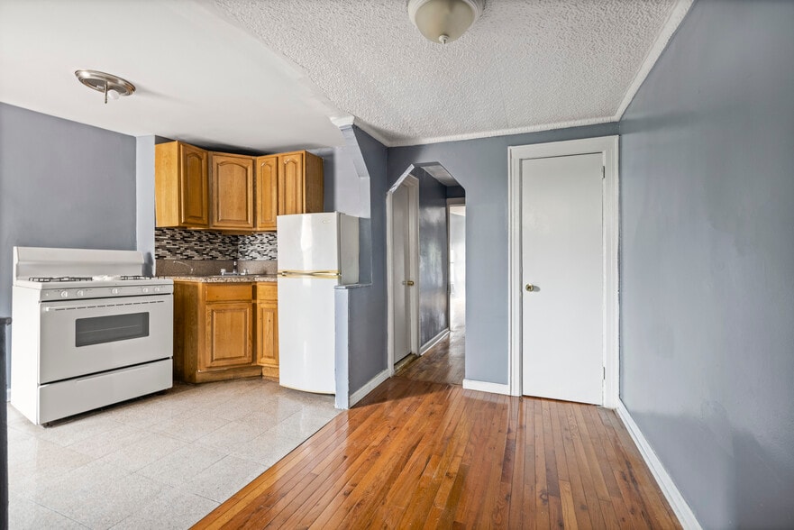 More Photos Of 49-55 Cumberland St, Brooklyn Storefront Retail Residential For Sale