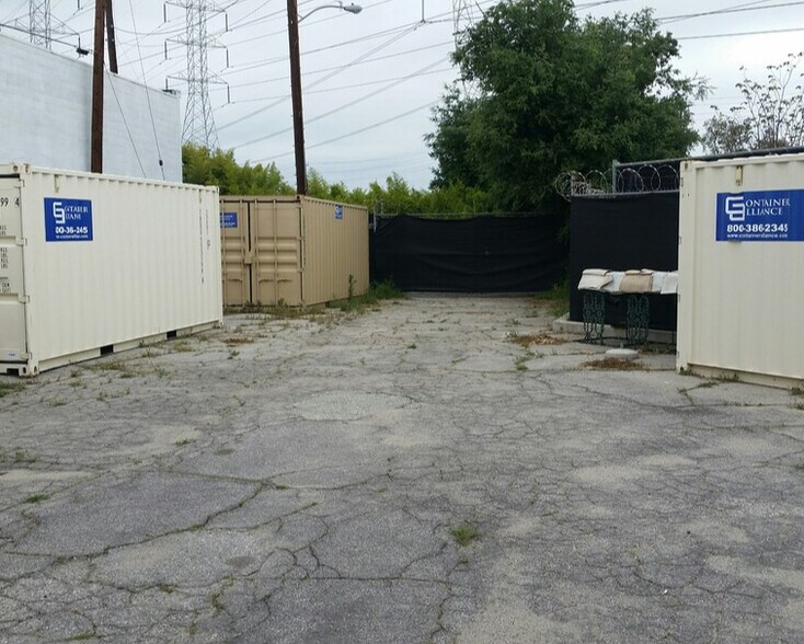 More Photos Of 11606 W Higgins St, North Hollywood Warehouse For Lease