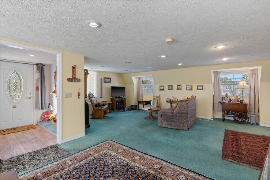 More Photos Of , Eureka Springs Unknown For Sale