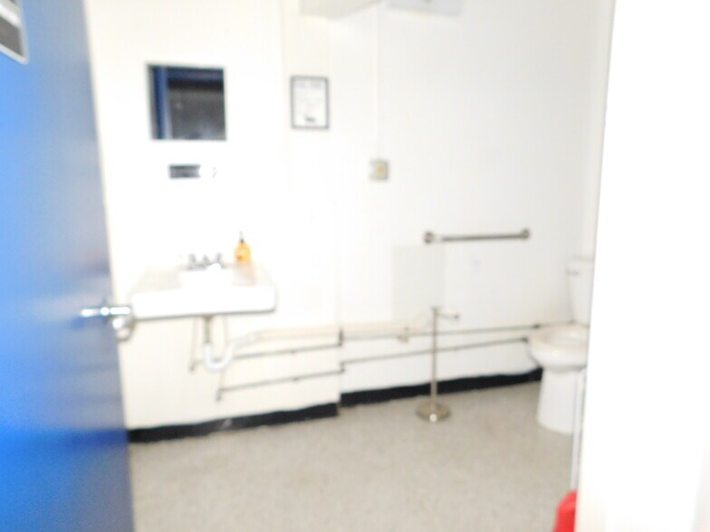 More Photos Of 22241-22255 Lorain Rd, Fairview Park General Retail For Sale