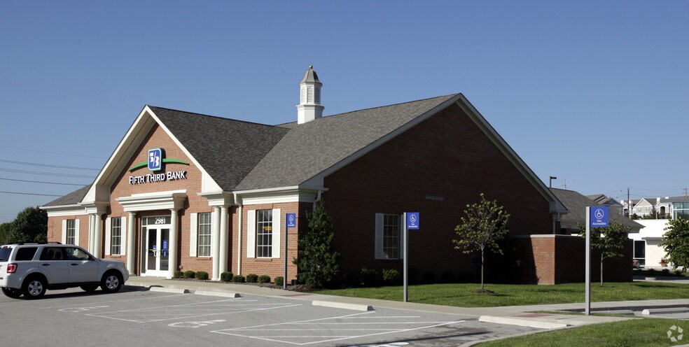 More Photos Of 13645 Big Bend Rd, Valley Park Unknown For Lease