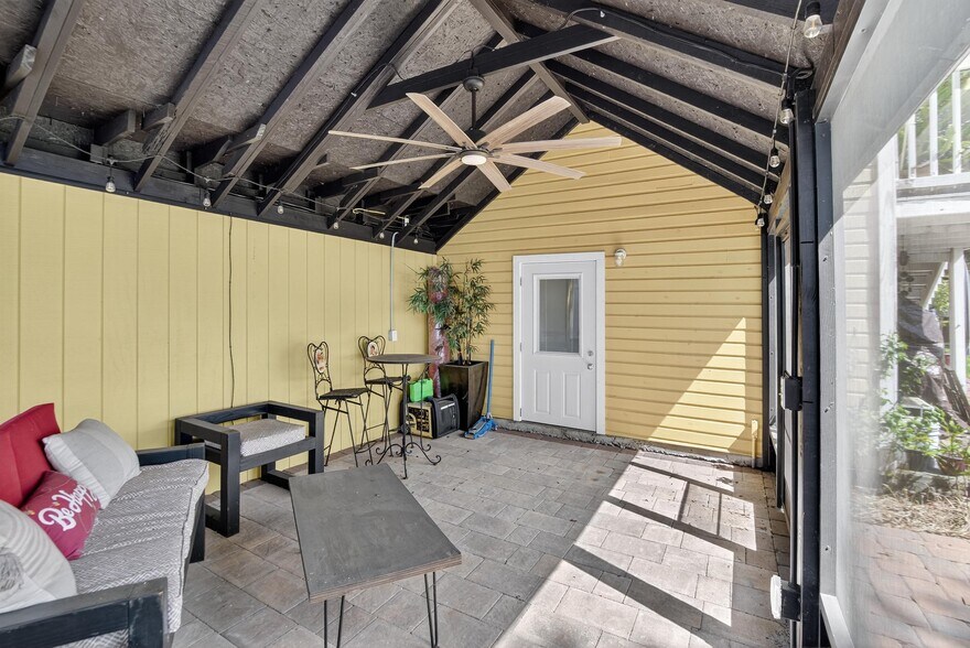 More Photos Of 805 N Wheeler St, Plant City Hospitality For Sale