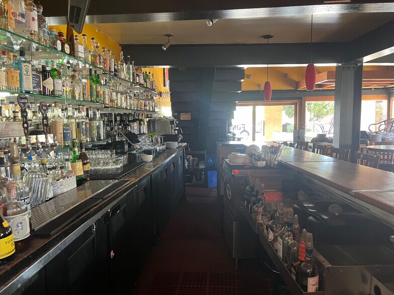 More Photos Of 1501 Solano Ave, Albany Restaurant For Lease
