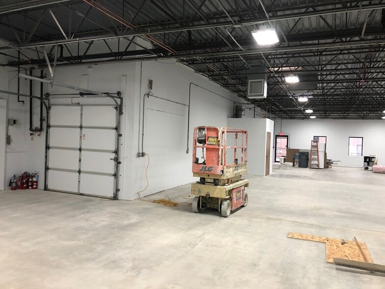 More Photos Of 1550 Hubbard Ave, Batavia Warehouse For Lease