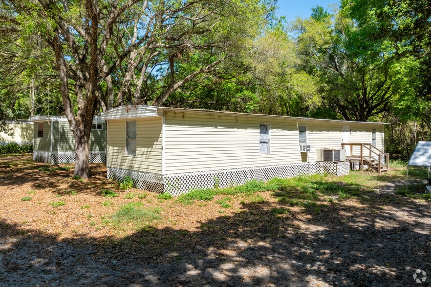 Primary Photo Of 20303 Old Somerset Acres Ln, Spring Hill Manufactured Housing Mobile Home Park For Sale