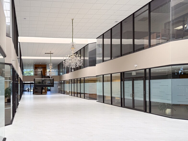 More Photos Of 1345 River Bend Dr, Dallas Office For Lease