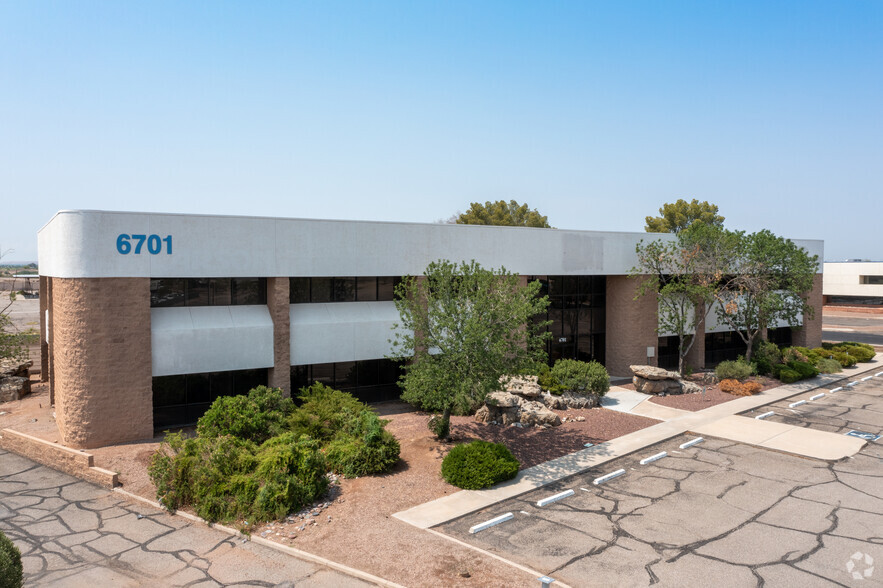 Primary Photo Of 6701 S Midvale Park Rd, Tucson Distribution For Lease