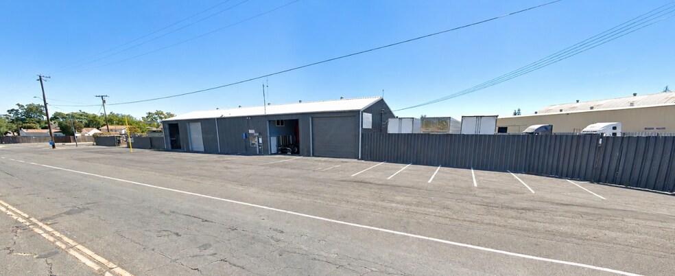 More Photos Of 1710 Auburn Blvd, Sacramento Service For Lease
