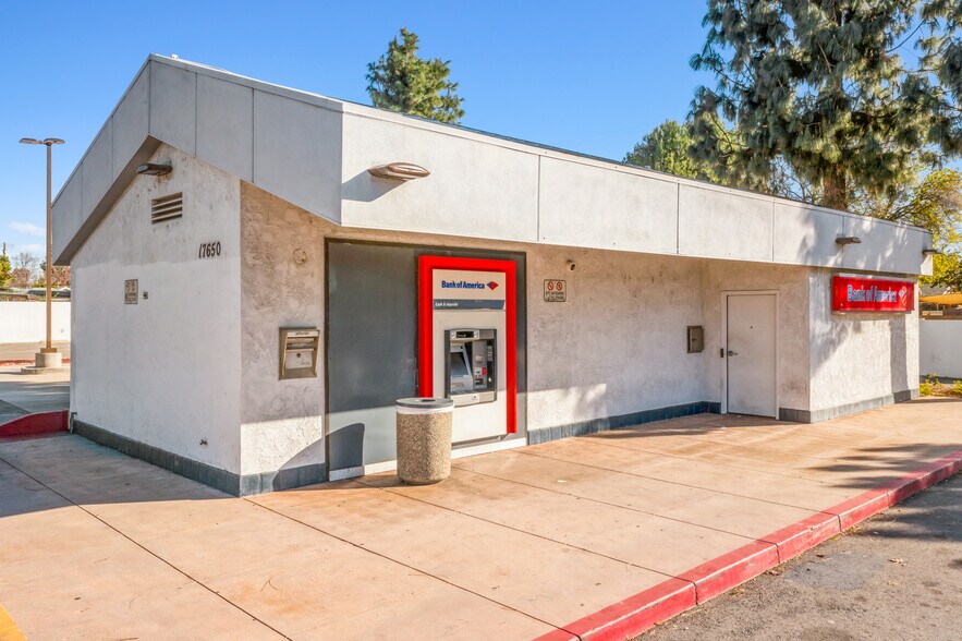 More Photos Of 17650 Saticoy St, Van Nuys Bank For Sale