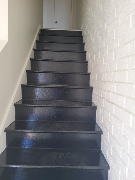 More Photos Of 2295 Candlewyck Cir, Memphis Apartments For Sale