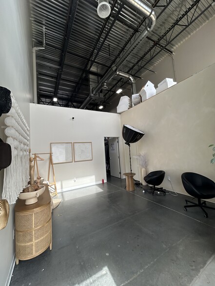 More Photos Of 2452 E 6700 S, Uintah Industrial For Lease