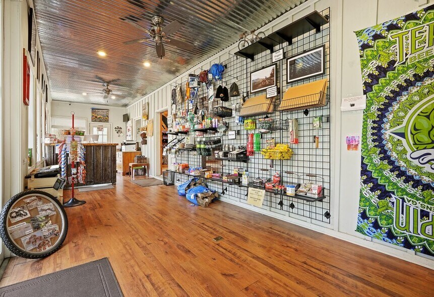 More Photos Of 400 Mulberry Gap Rd, Ellijay Hospitality For Sale