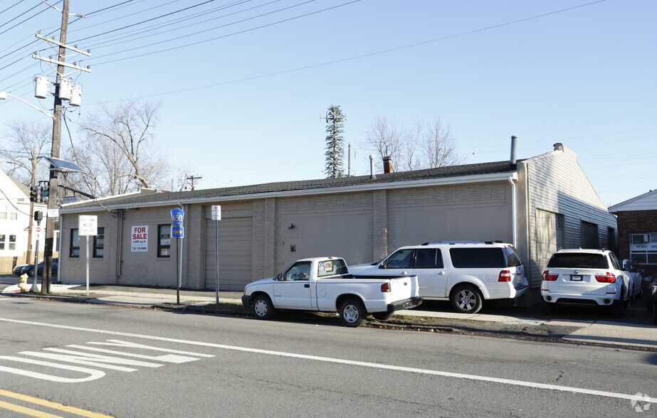 More Photos Of 64 W Scott Ave, Rahway Light Distribution For Sale