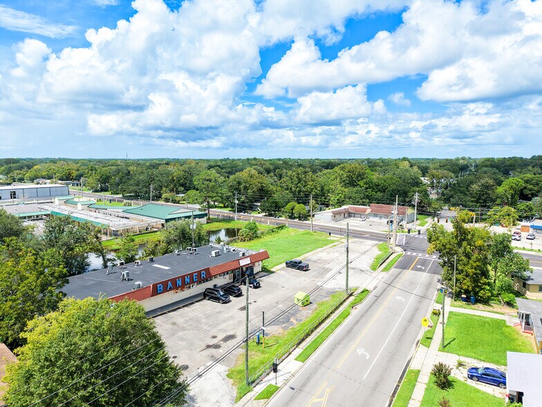 More Photos Of 5428 Cleveland Rd, Jacksonville Supermarket For Sale